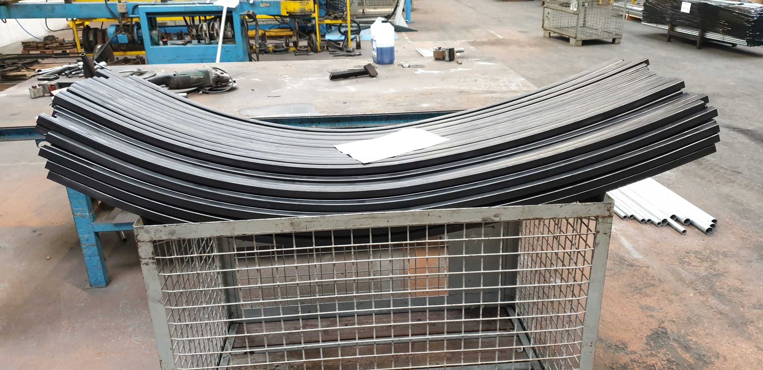 prototypes/small, medium and large series, capacity from 6 to 14 mm diameter, cold bending.